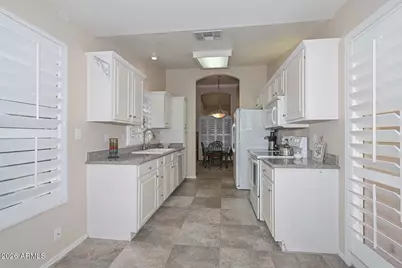 19403 N 83rd Drive, Peoria, AZ 85382 - Photo 7