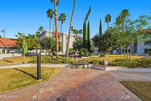 17404 N 99th Ave, Sun City, AZ 85373 - Photo 21