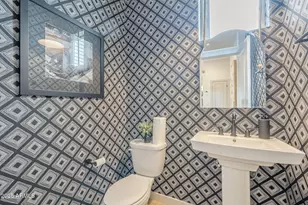 123 W Holcomb Ln, Phoenix, AZ 85003 - Photo 15