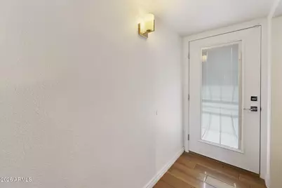 3039 N 38th Street #11, Phoenix, AZ 85018 - Photo 3