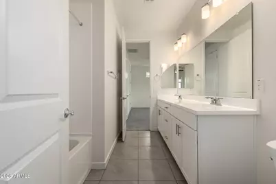 1310 E Springfield Place, Chandler, AZ 85286 - Photo 33