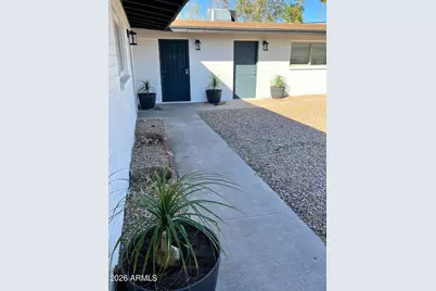 1321 N 48th Place #Apt 2, Phoenix, AZ 85008 - Photo 3