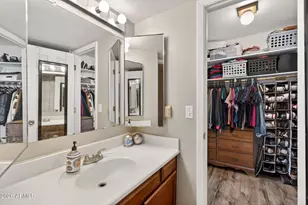 2040 S Longmore St, Mesa, AZ 85202 - Photo 23