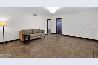 2818 E Calaveros Drive, Phoenix, AZ 85028 - Photo 21