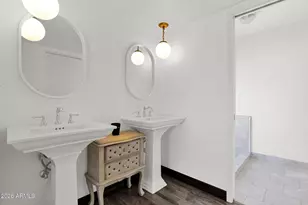 2818 E Calaveros Dr, Phoenix, AZ 85028 - Photo 13