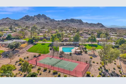 2818 E Calaveros Drive, Phoenix, AZ 85028 - Photo 5