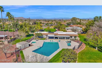 2818 E Calaveros Drive, Phoenix, AZ 85028 - Photo 7