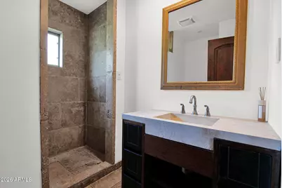 2818 E Calaveros Drive, Phoenix, AZ 85028 - Photo 19