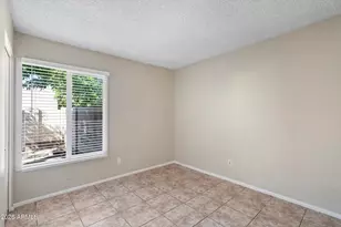 555 N May St, Mesa, AZ 85201 - Photo 17