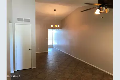 3301 E Earll Drive #225, Phoenix, AZ 85018 - Photo 3