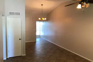 3301 E Earll Dr, Phoenix, AZ 85018 - Photo 3