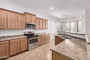 43924 W McClelland Dr, Maricopa, AZ 85138 - Photo 11