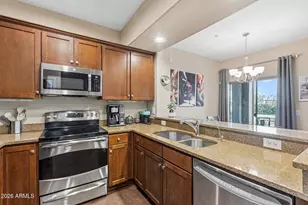 3935 E Rough Rider Rd, Phoenix, AZ 85050 - Photo 7