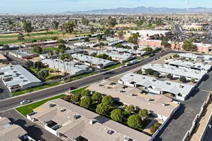 10622 W Coggins Dr, Sun City, AZ 85351 - Photo 53