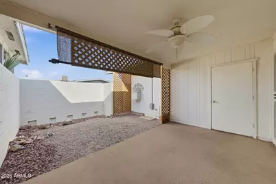 10622 W Coggins Drive, Sun City, AZ 85351 - Photo 5