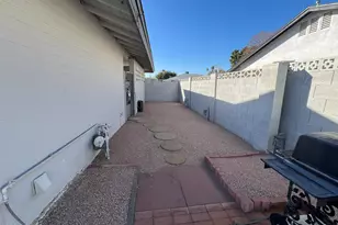 2836 E Yucca St, Phoenix, AZ 85028 - Photo 23