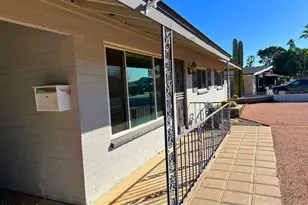 2836 E Yucca St, Phoenix, AZ 85028 - Photo 3