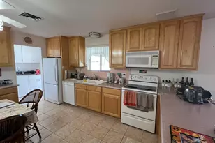 2836 E Yucca St, Phoenix, AZ 85028 - Photo 11