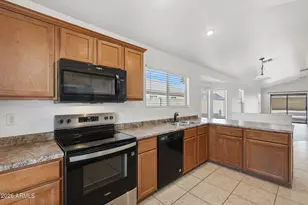 3207 S 94th Ave, Tolleson, AZ 85353 - Photo 15