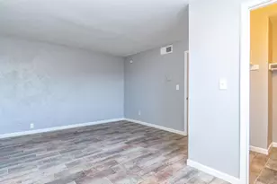 3230 E Pinchot Ave, Phoenix, AZ 85018 - Photo 15