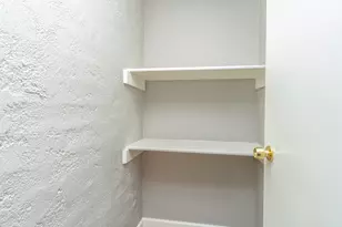 3230 E Pinchot Ave, Phoenix, AZ 85018 - Photo 11