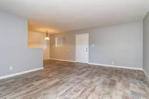 3230 E Pinchot Ave, Phoenix, AZ 85018 - Photo 7