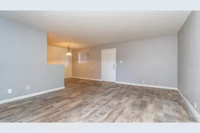 3230 E Pinchot Avenue #16, Phoenix, AZ 85018 - Photo 7