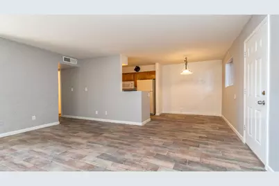 3230 E Pinchot Avenue #16, Phoenix, AZ 85018 - Photo 5