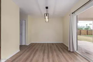 5733 W Royal Palm Rd, Glendale, AZ 85302 - Photo 17