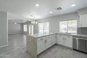 6326 W El Cortez Pl, Phoenix, AZ 85083 - Photo 15