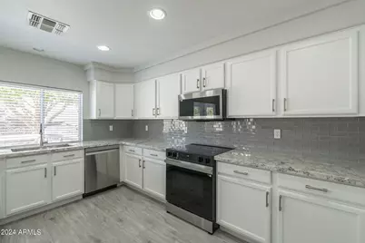 6326 W El Cortez Place, Phoenix, AZ 85083 - Photo 17