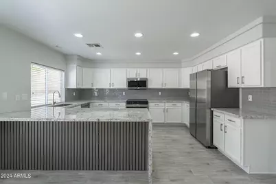 6326 W El Cortez Place, Phoenix, AZ 85083 - Photo 13