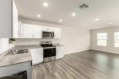 32017 N Poplar Street, Wittmann, AZ 85361 - Photo 11