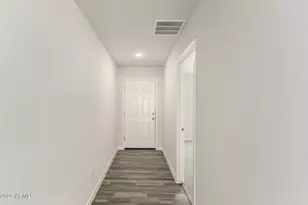 32017 N Poplar St, Wittmann, AZ 85361 - Photo 5