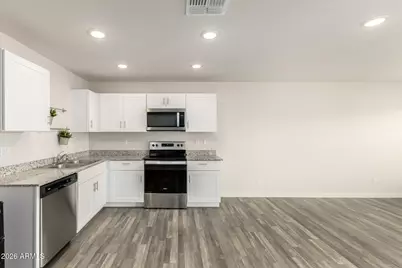 32017 N Poplar Street, Wittmann, AZ 85361 - Photo 9