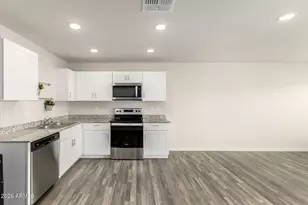 32017 N Poplar St, Wittmann, AZ 85361 - Photo 9