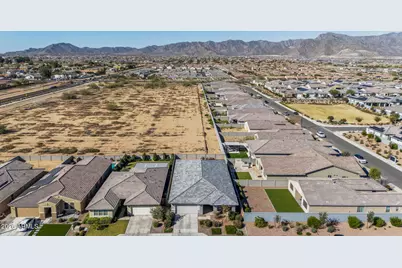 5074 N 185th Avenue, Litchfield Park, AZ 85340 - Photo 5