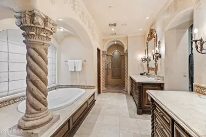 3900 E Bethany Home Road, Paradise Valley, AZ 85253 - Photo 19