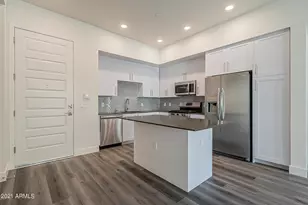 7300 E Earll Dr, Scottsdale, AZ 85251 - Photo 1