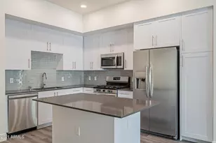 7300 E Earll Dr, Scottsdale, AZ 85251 - Photo 3