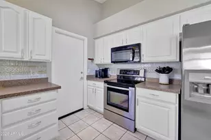 10858 W Irma Ln, Peoria, AZ 85373 - Photo 5