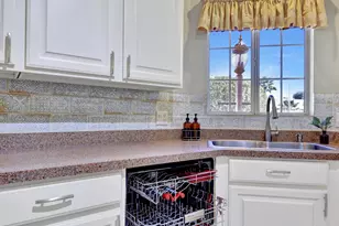 10858 W Irma Ln, Peoria, AZ 85373 - Photo 13