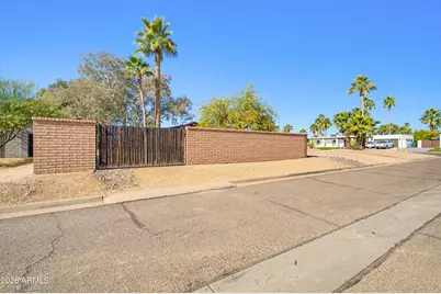 6521 E Sweetwater Avenue, Scottsdale, AZ 85254 - Photo 45