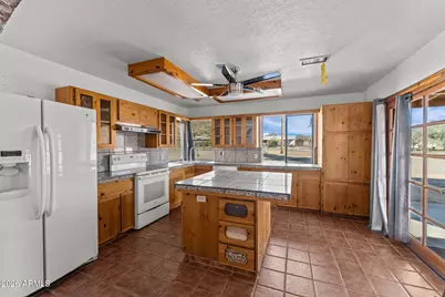 22905 W Ranch Road, Congress, AZ 85332 - Photo 11