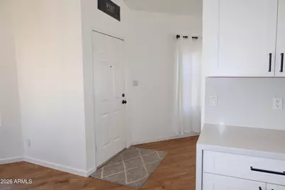 3113 E Topeka Drive, Phoenix, AZ 85050 - Photo 9