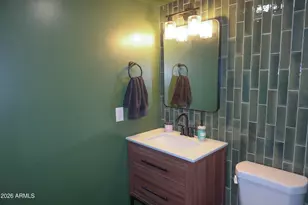 3113 E Topeka Dr, Phoenix, AZ 85050 - Photo 11