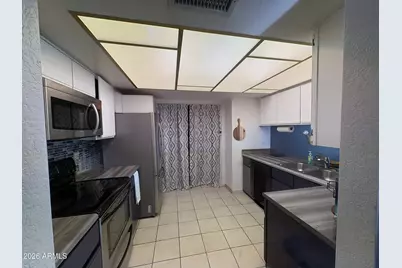3204 W Loma Lane #2, Phoenix, AZ 85051 - Photo 5