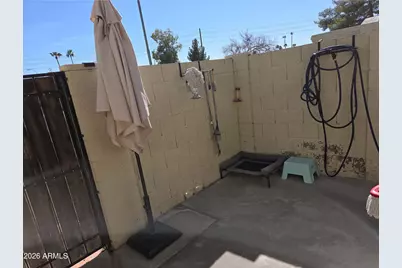 3204 W Loma Lane #2, Phoenix, AZ 85051 - Photo 11