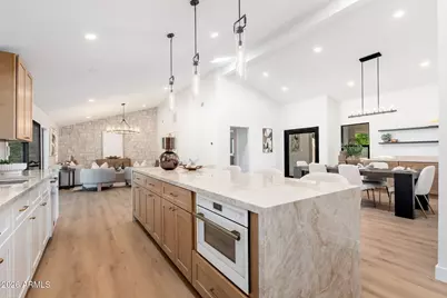 9025 N 83rd Place, Scottsdale, AZ 85258 - Photo 1