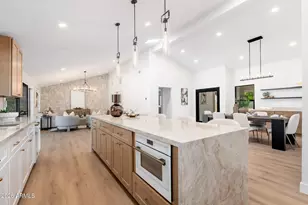 9025 N 83rd Pl, Scottsdale, AZ 85258 - Photo 1